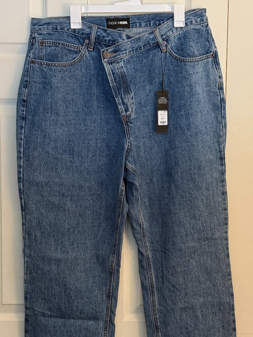 Women's Tall Crossover Straight leg jeans, 14 Plus, Medium wash